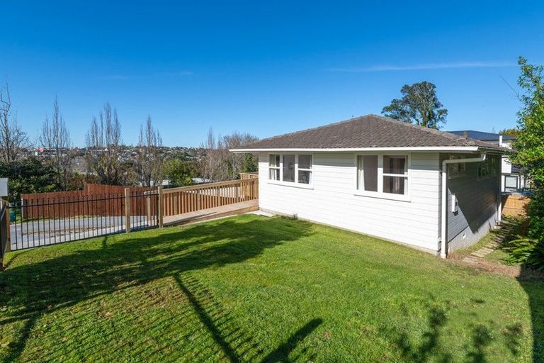 Photo of property in 3 Gladys Avenue, Glenfield, Auckland, 0629