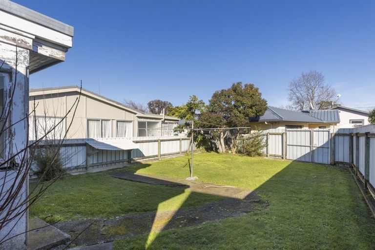 Photo of property in 28 Brightwater Terrace, Terrace End, Palmerston North, 4410
