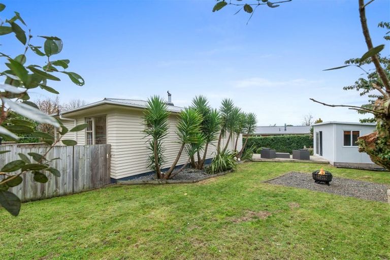 Photo of property in 17 Pandora Avenue, Sunnybrook, Rotorua, 3015