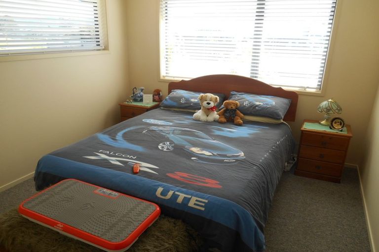 Photo of property in 35 Orbell Crescent, Te Anau, 9679