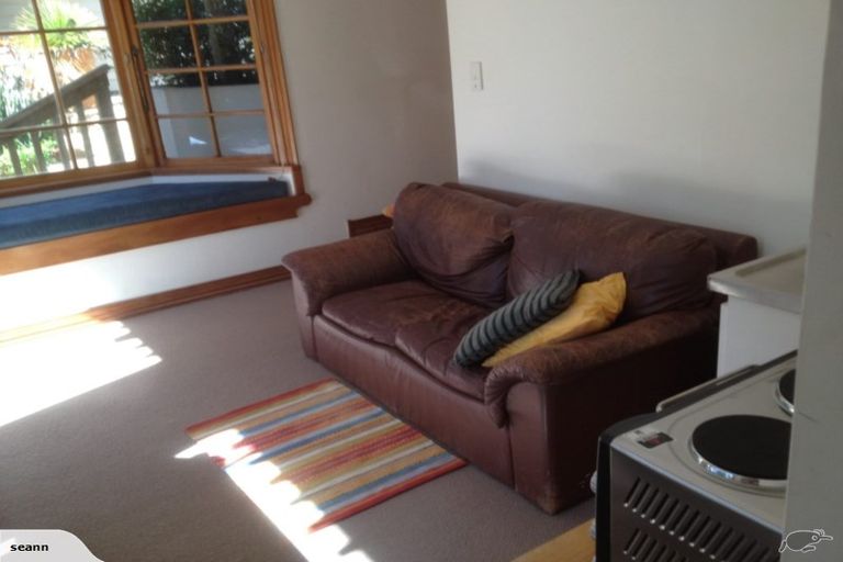 Photo of property in 292 Motutara Road, Muriwai, Waimauku, 0881