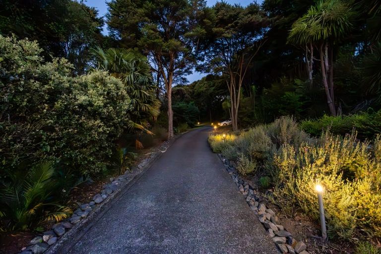 Photo of property in 339a Glenvar Road, Long Bay, Auckland, 0630