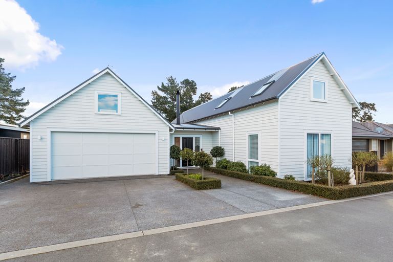 Photo of property in 42 Infinity Drive, Pegasus, 7612