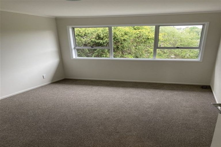 Photo of property in 1/35 Birman Close, Half Moon Bay, Auckland, 2012