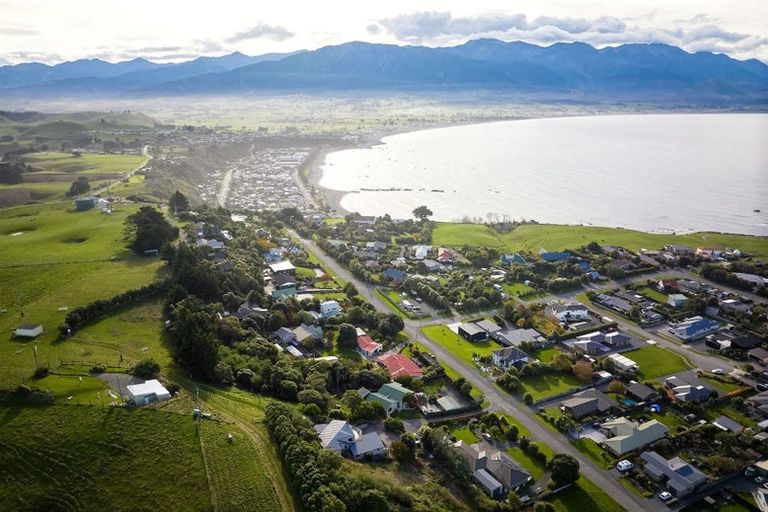 Photo of property in 4 Endeavour Place, Kaikoura, 7300