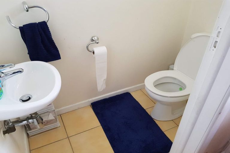 Photo of property in 295 Don Buck Road, Massey, Auckland, 0614