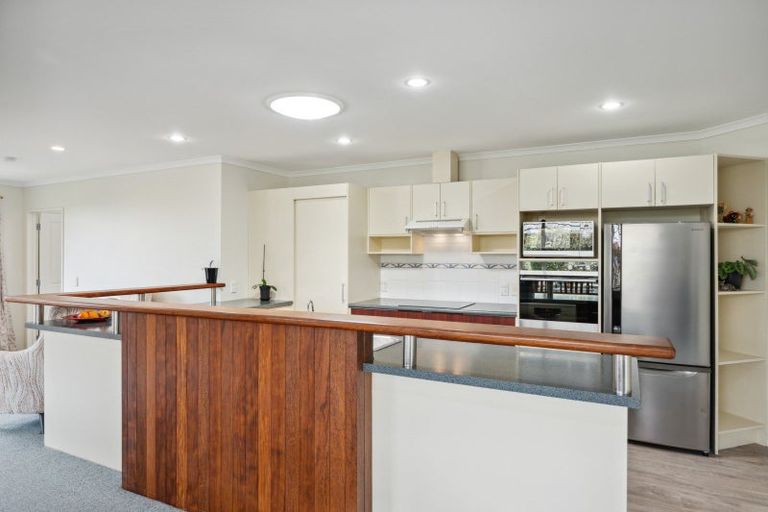 Photo of property in 19 Ranui Street, Waikawa, Picton, 7220