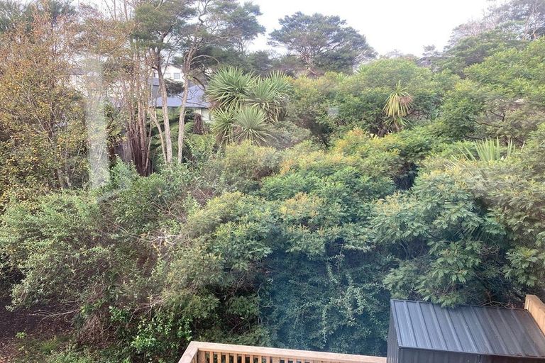 Photo of property in 63 Morihana Close, Glen Eden, 0602