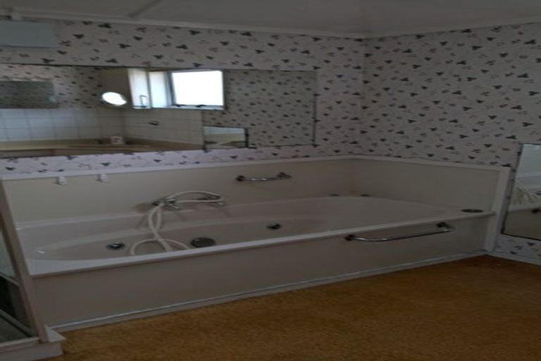 Photo of property in 1-2/144 Kolmar Road, Papatoetoe, Auckland, 2025