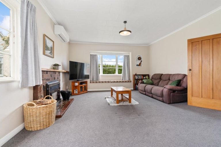 Photo of property in 24 Masters Crescent, Masterton, 5810
