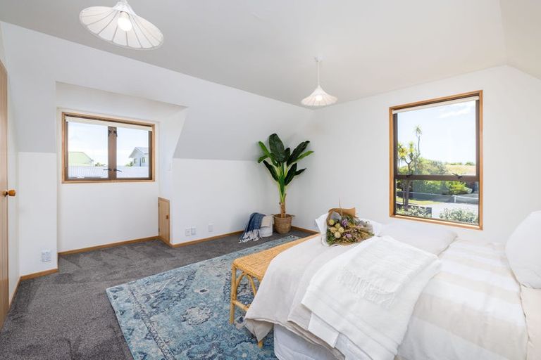 Photo of property in 21 Celia Street, Redcliffs, Christchurch, 8081