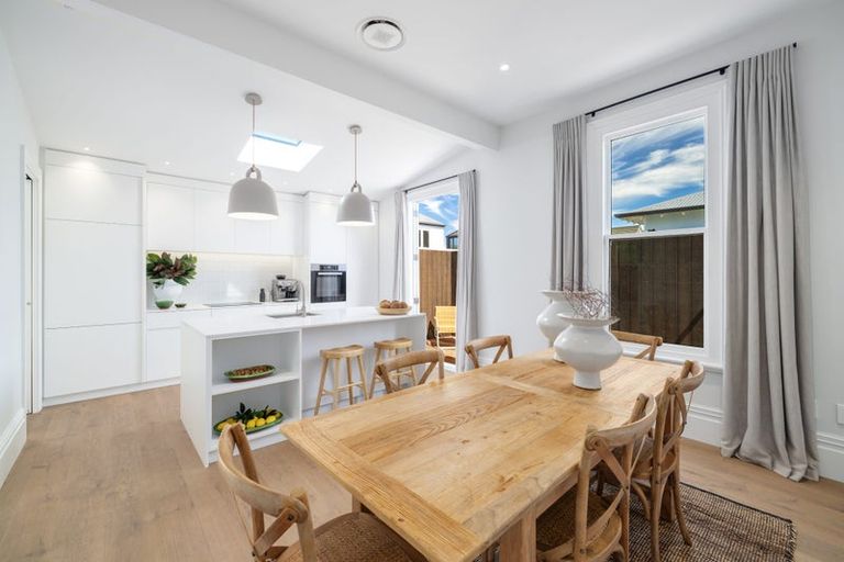 Photo of property in 54 Hawkesbury Avenue, St Albans, Christchurch, 8014