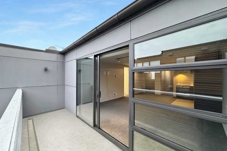 Photo of property in Detroit Apartments, 307/181 Tasman Street, Mount Cook, Wellington, 6021