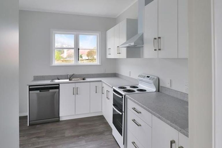 Photo of property in 26 Naenae Road, Naenae, Lower Hutt, 5011