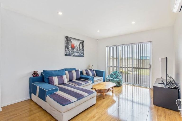 Photo of property in 21 Rosewell Crescent, Flat Bush, Auckland, 2019