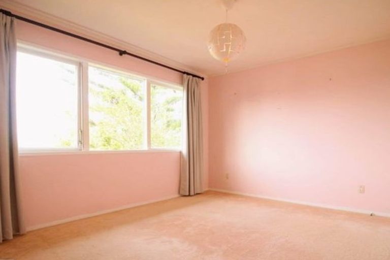 Photo of property in 51 Wyoming Avenue, Murrays Bay, Auckland, 0630