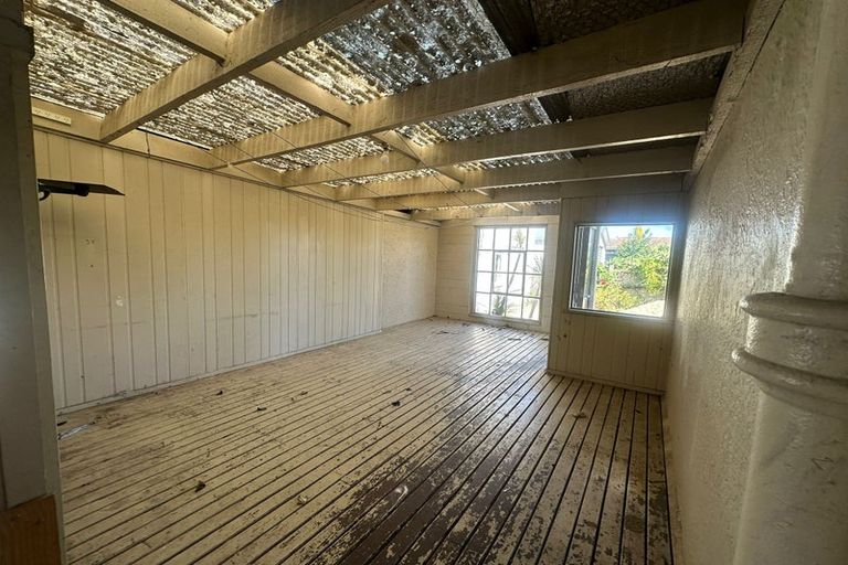 Photo of property in 12 South Belt, Solway, Masterton, 5810