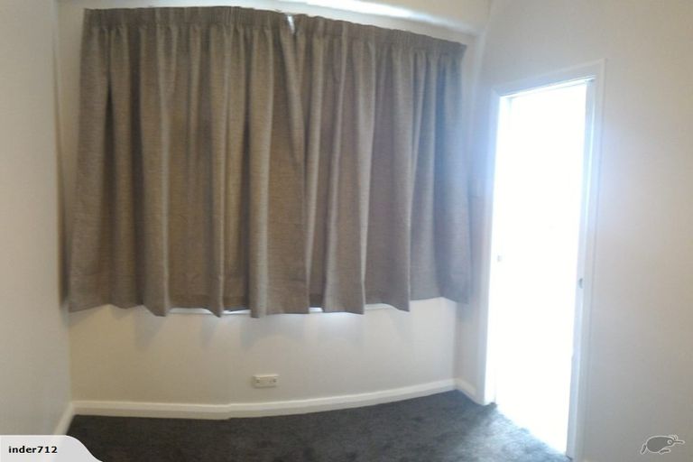 Photo of property in San Antonio Flats, 1/12 Kilbirnie Crescent, Kilbirnie, Wellington, 6022
