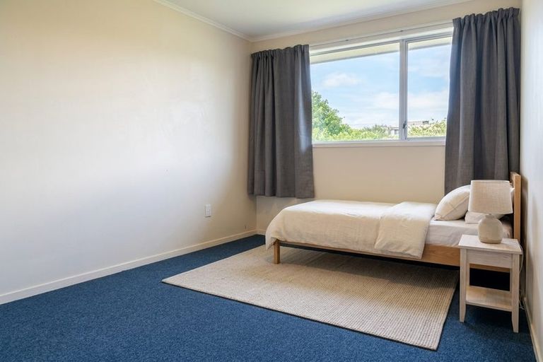 Photo of property in 1/15 Sandiacre Way, Browns Bay, Auckland, 0630
