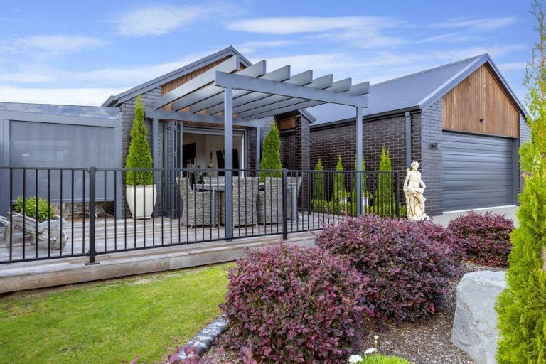 Photo of property in 43 Harakeke Drive, Wharewaka, Taupo, 3330