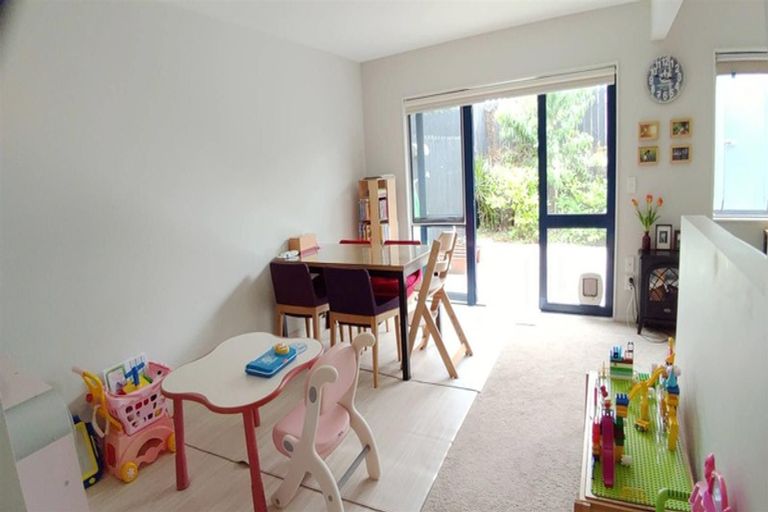 Photo of property in 773/71 Fernhill Way, Oteha, Auckland, 0632