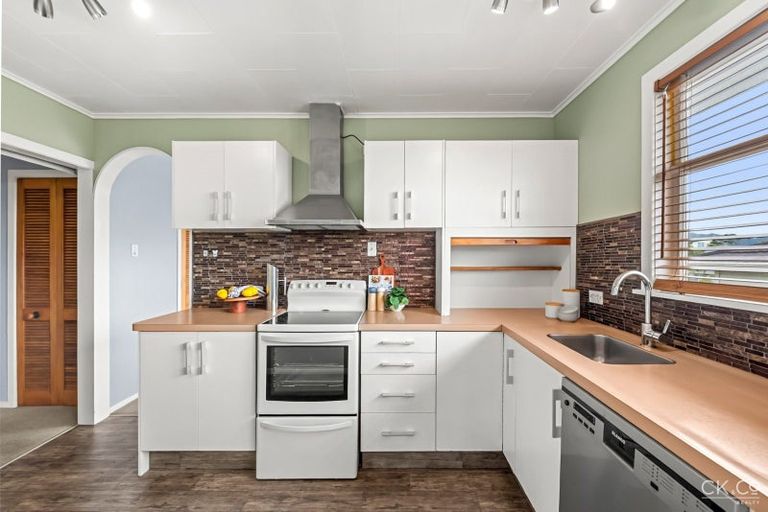 Photo of property in 57 Major Drive, Kelson, Lower Hutt, 5010