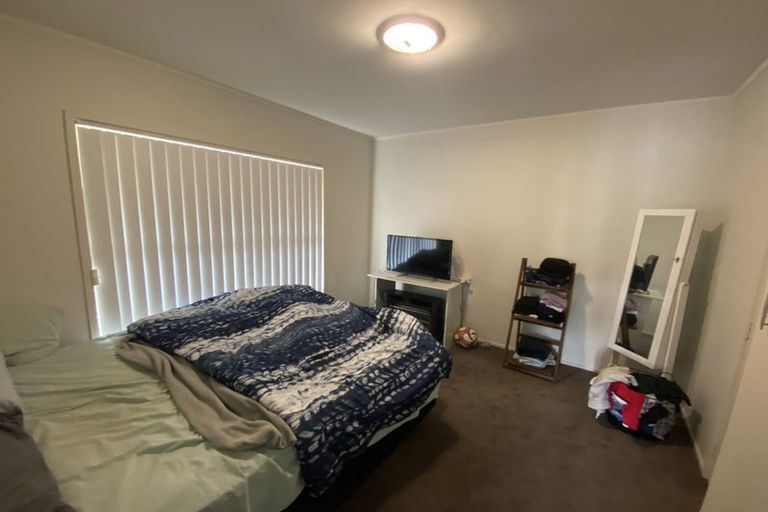 Photo of property in 2/78 Archers Road, Glenfield, Auckland, 0629