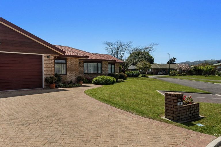 Photo of property in 16 Walnut Grove, Whakatane, 3120