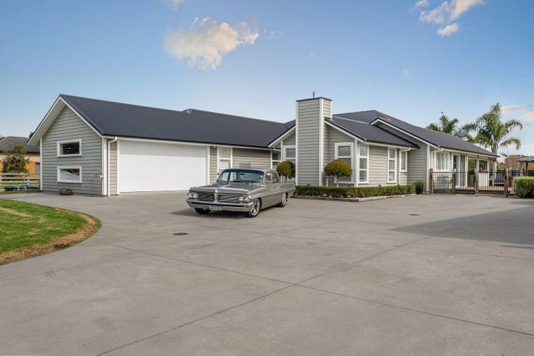 Photo of property in 35 Twin Oak Avenue, Papamoa Beach, Papamoa, 3118