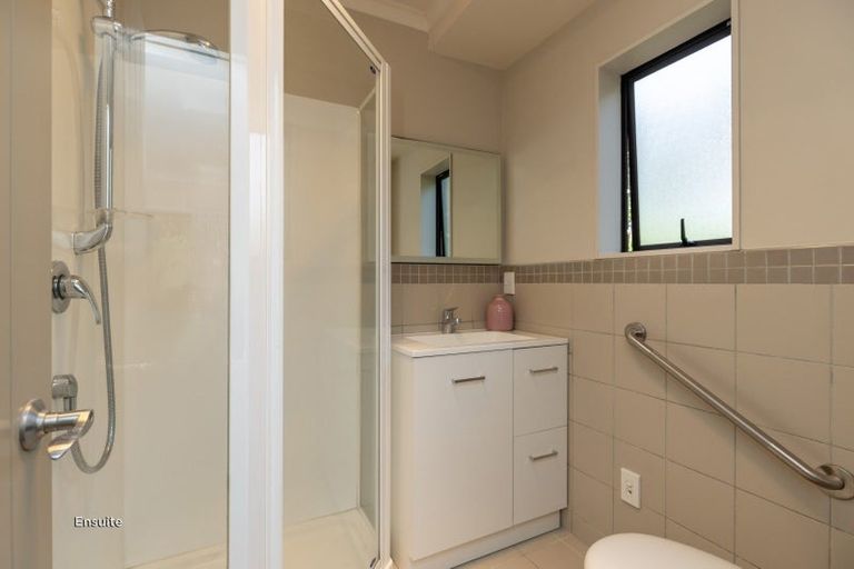 Photo of property in 1a Stella Court, Paraparaumu, 5032