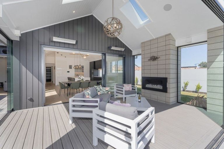 Photo of property in 1 Capstan Crescent, Whitianga, 3510