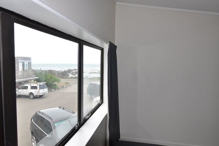 Photo of property in 8/408 The Esplanade, Island Bay, Wellington, 6023