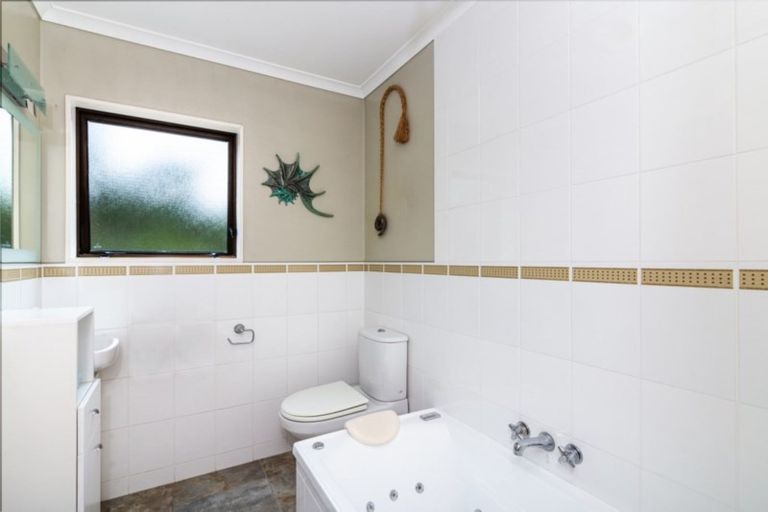 Photo of property in 4 Rihi Place, Nukuhau, Taupo, 3330