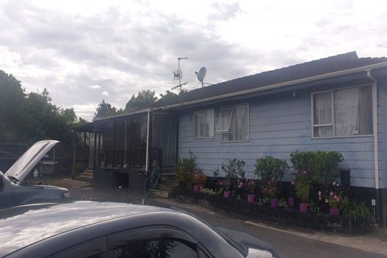 Photo of property in 370 Roscommon Road, Clendon Park, Auckland, 2103