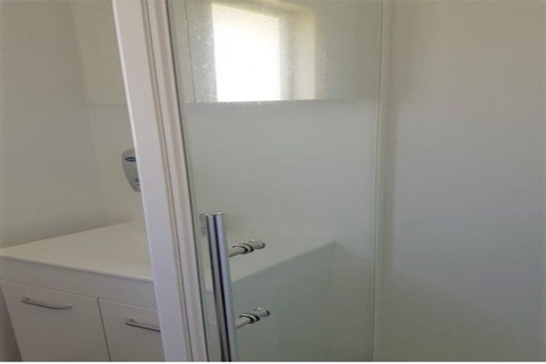 Photo of property in 35 Cornwall Crescent, Cannons Creek, Porirua, 5024