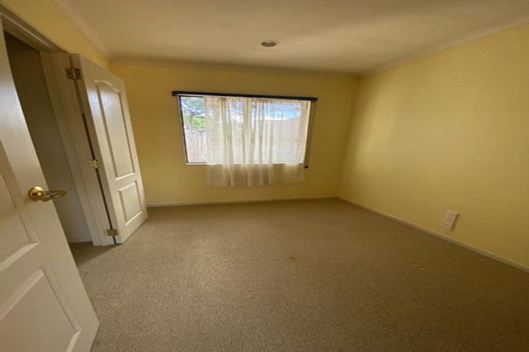 Photo of property in 43 Blease Street, New Lynn, Auckland, 0600