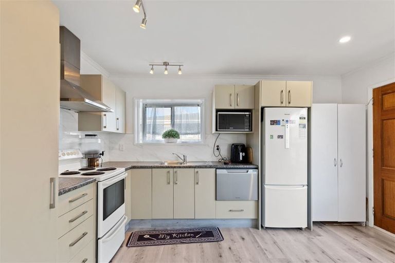 Photo of property in 1/10 Player Place, Shirley, Christchurch, 8061