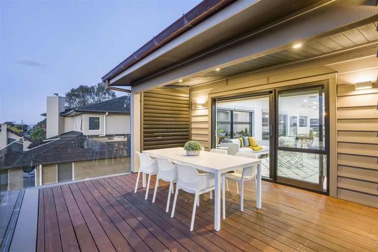 Photo of property in 102b Mellons Bay Road, Mellons Bay, Auckland, 2014