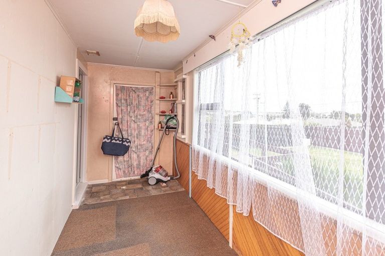 Photo of property in 29 Ruapehu Street, Castlecliff, Whanganui, 4501