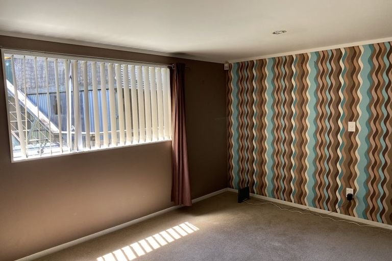 Photo of property in 57 View Road, Henderson, Auckland, 0612