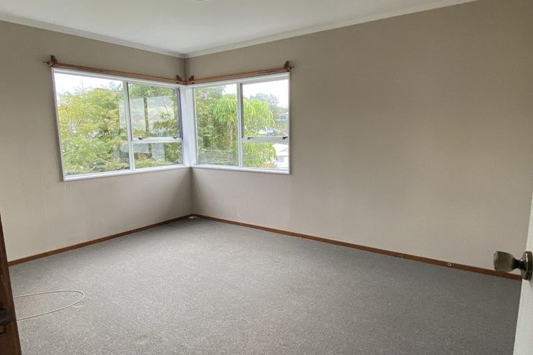 Photo of property in 88 William Bayes Place, Red Beach, 0932