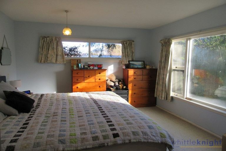 Photo of property in 11 Milnebank Street, Upper Riccarton, Christchurch, 8041