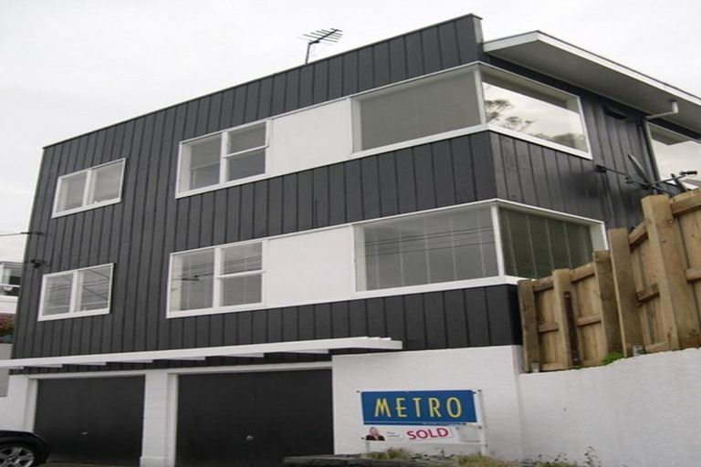 Photo of property in 2/130 Forbury Road, Saint Clair, Dunedin, 9012