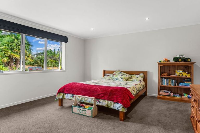 Photo of property in 632 Kara Road, Kokopu, Whangarei, 0179