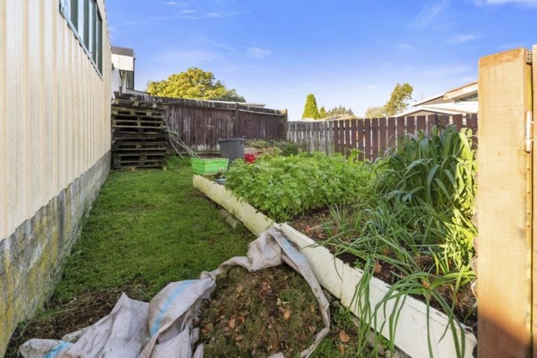 Photo of property in 22 Totaravale Street, Pukehangi, Rotorua, 3015