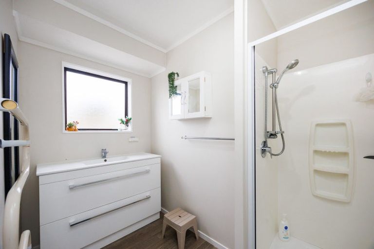 Photo of property in 5 Cargill Grove, Kelvin Grove, Palmerston North, 4414