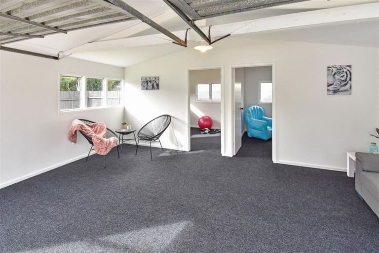 Photo of property in 6 William Street, Mangere East, Auckland, 2024