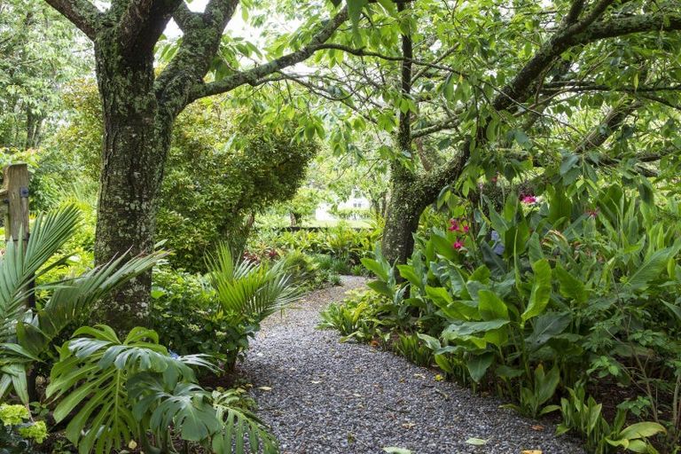 Photo of property in 500 Richmond Road, Lepperton, New Plymouth, 4373