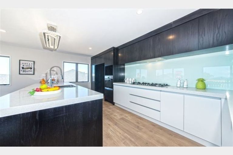 Photo of property in 218 Metcalfe Road, Ranui, Auckland, 0612