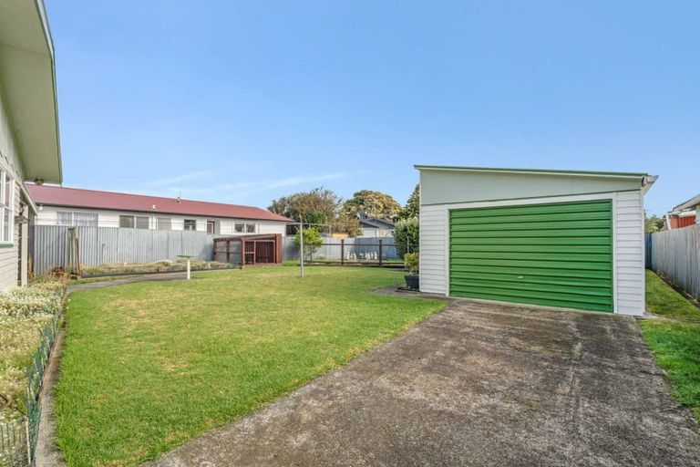Photo of property in 19 Tainui Street, Castlecliff, Whanganui, 4501